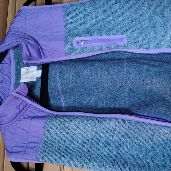 Cat & Jack Girls Vest Size L 10/12 -3 Pockets-Gray/Purple-Good Cond. - Picture 3 of 5